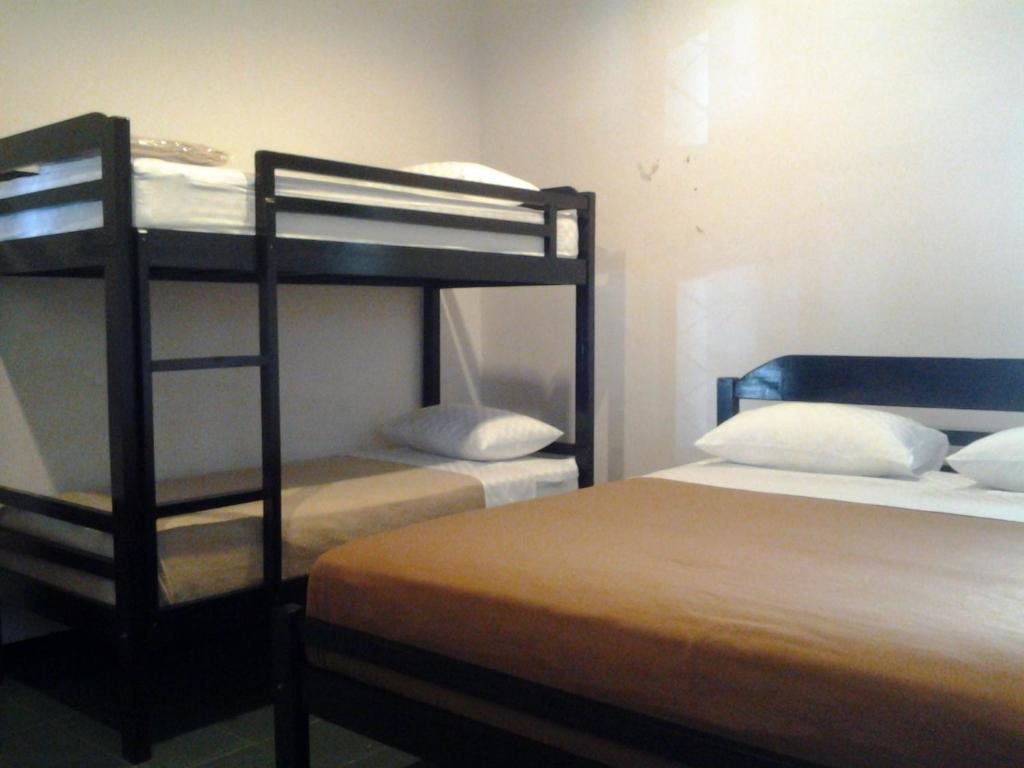 Krowi Inn Surabaya Kamer foto