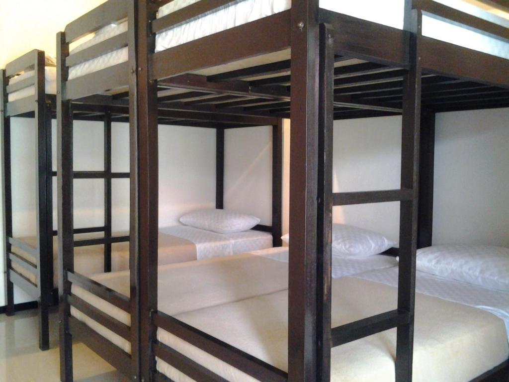 Krowi Inn Surabaya Kamer foto