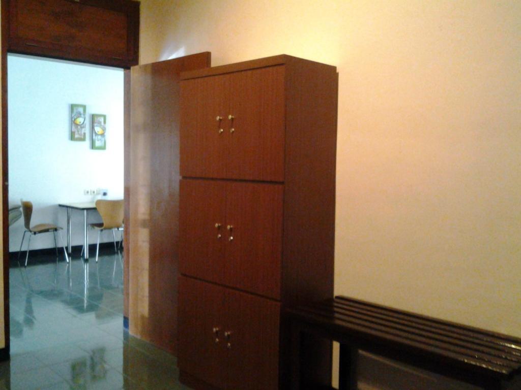 Krowi Inn Surabaya Kamer foto